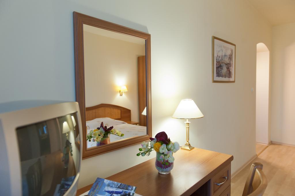 Hotel Astrea Chissarja Zimmer foto