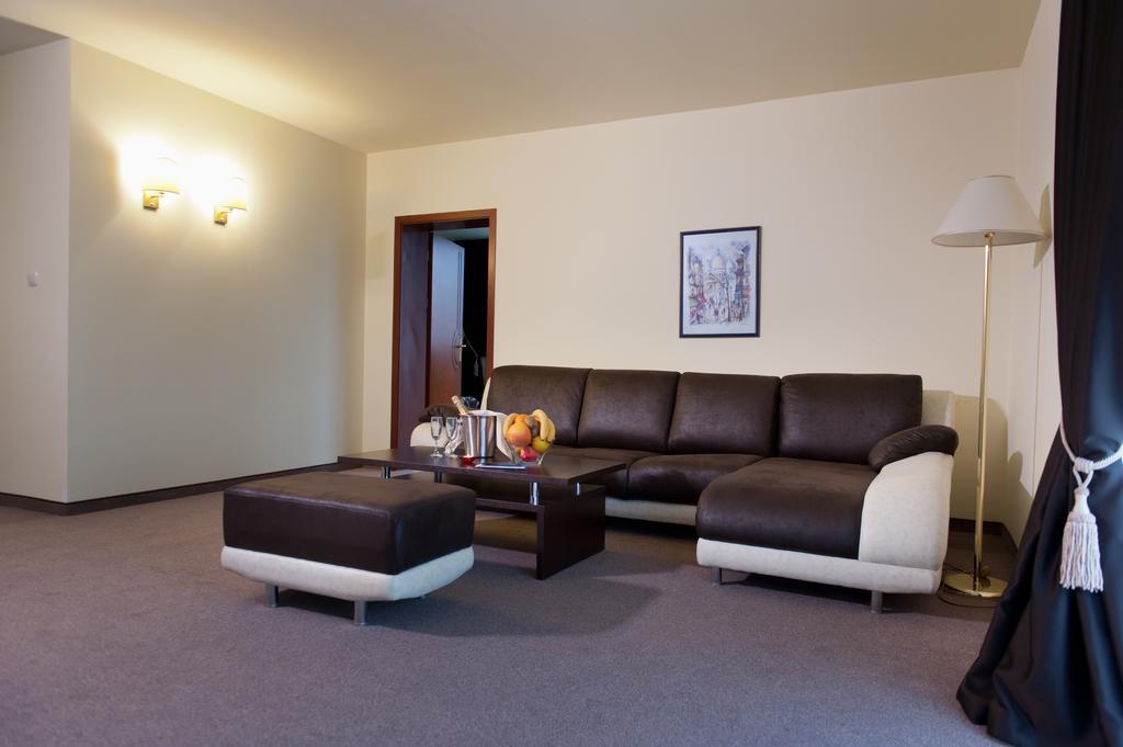 Hotel Astrea Chissarja Zimmer foto