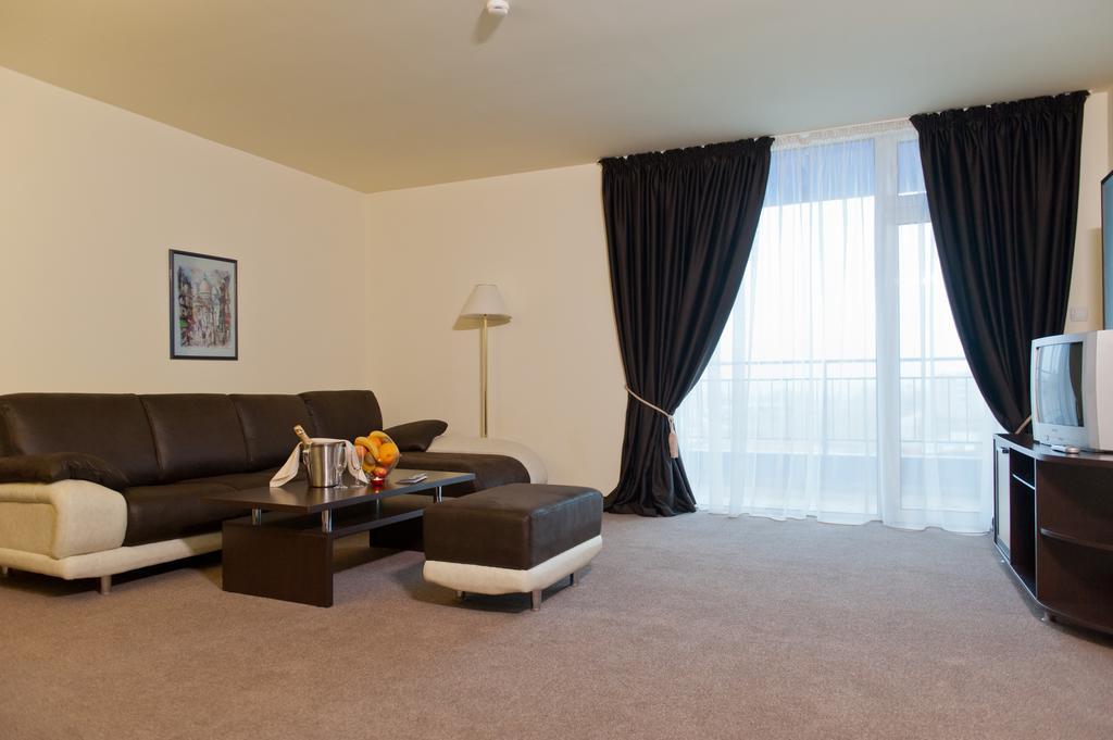Hotel Astrea Chissarja Zimmer foto